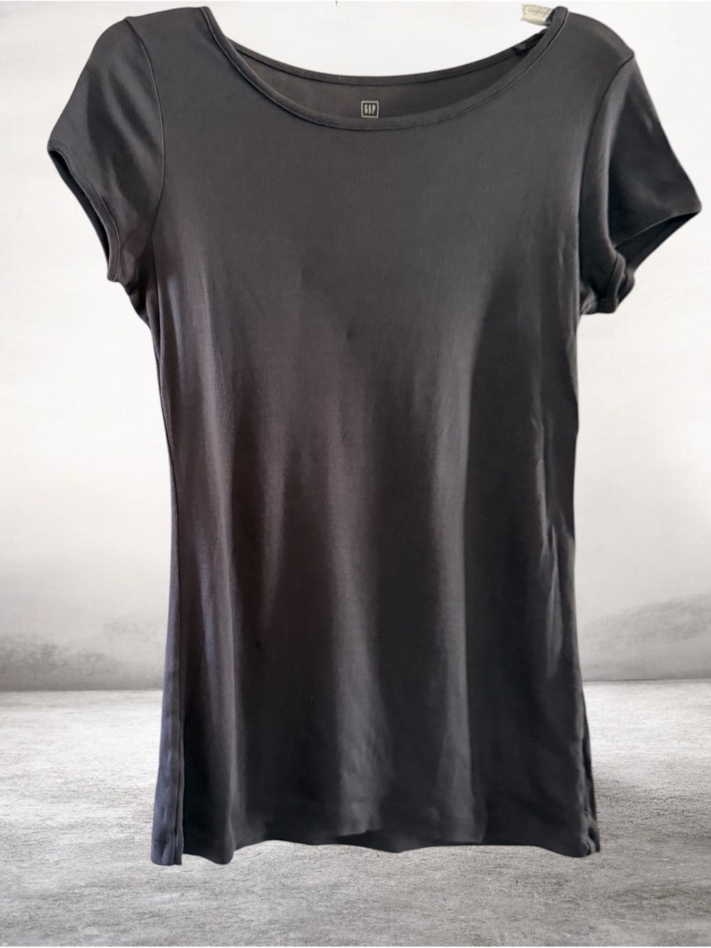 GAP Black Scoop Neck Short Sleeve Tee - Slim Fit